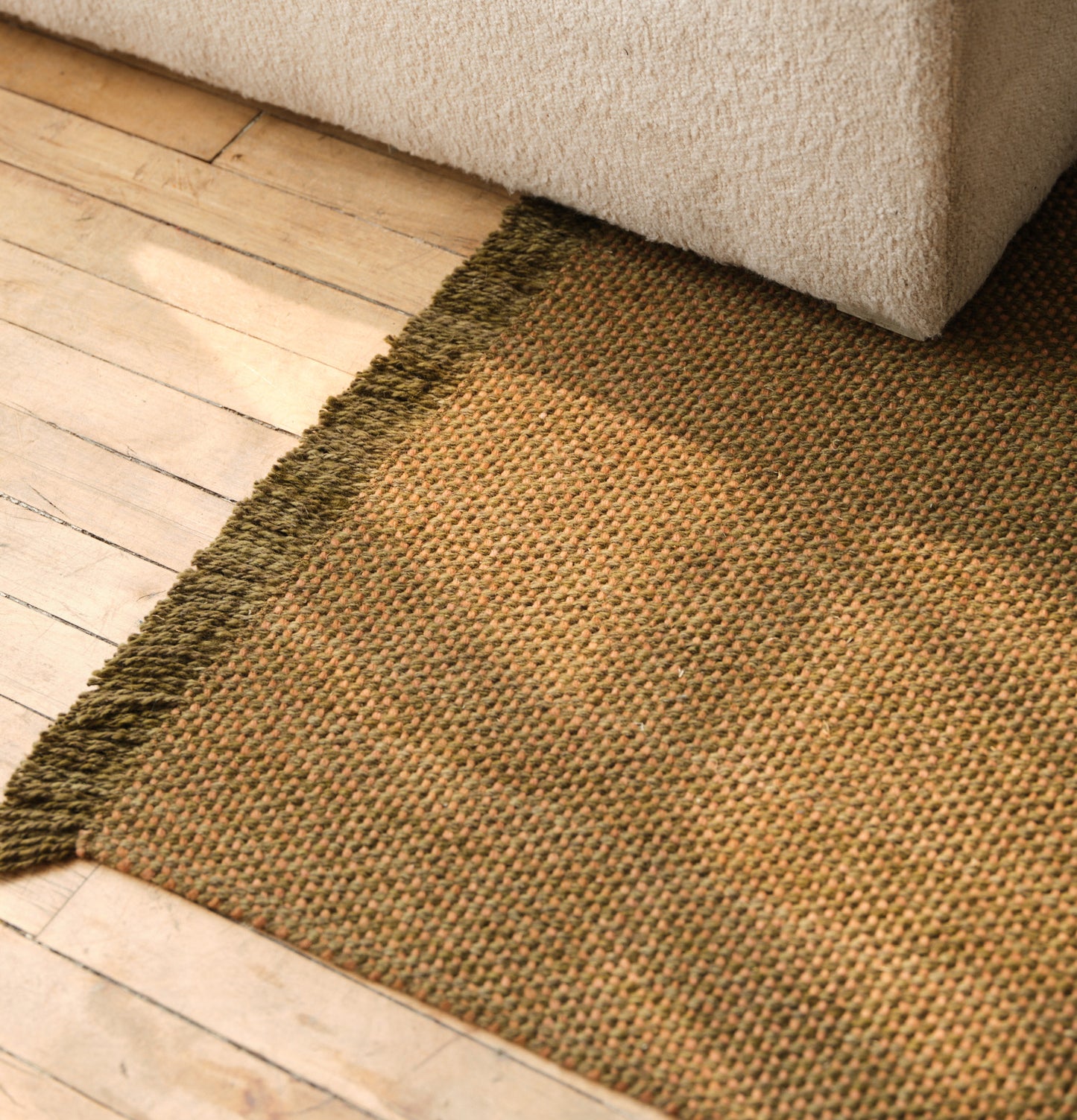 Shuttle Weave Runner