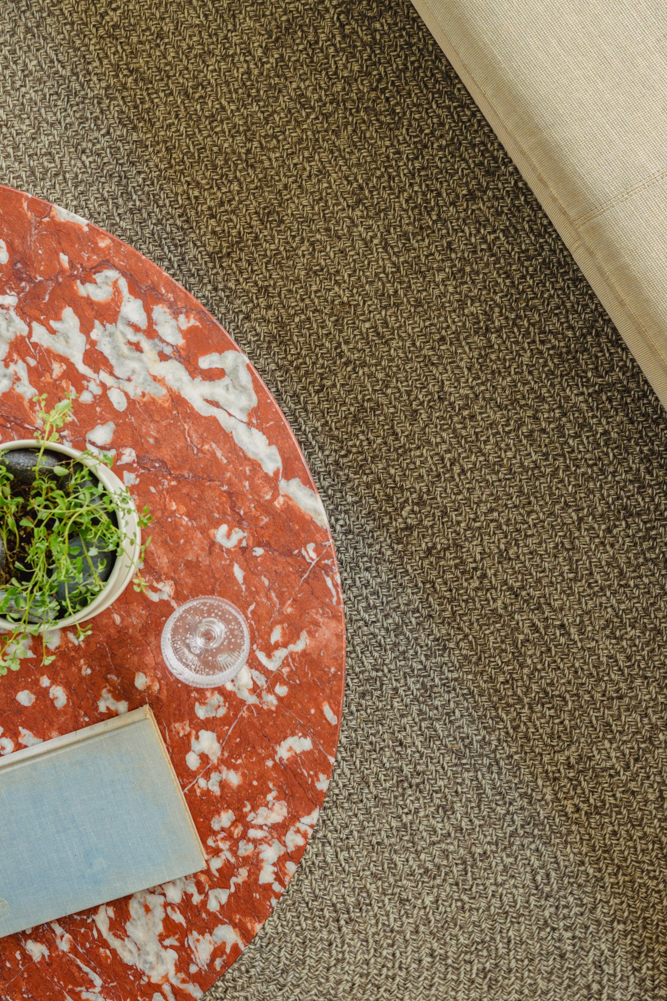 Linear Rug