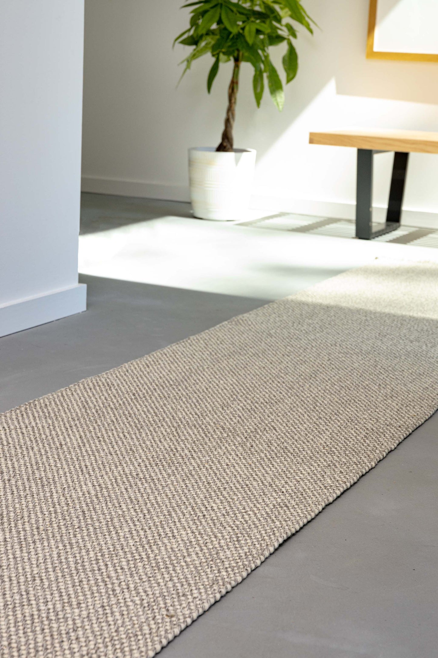 Shuttle Weave Runner